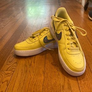 These Nike Airs are is perfect condition worn once